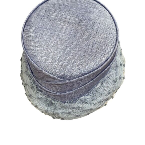 Vintage hat Elegant Blue and White Women's Hat - Picture 6 of 9